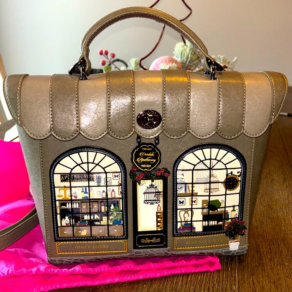 Vendula London Apothecary Shop backpack (convertible) in EXCELLENT. Condition.